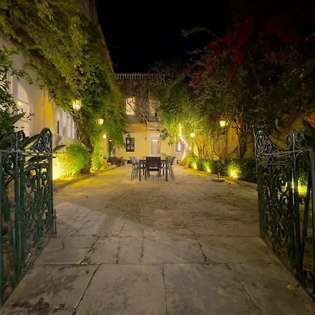 Villa Palazzo Dei Fiori Since 1883 *