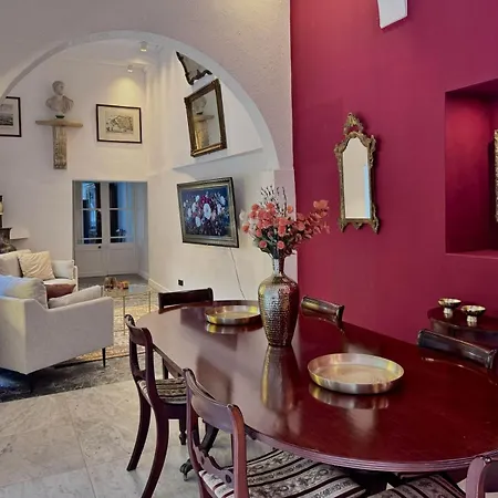Palazzo Dei Fiori Since 1883 * Balzan
